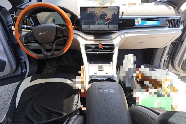Used BYD Song PLUS New Energy 2025 EV 520km Luxury Version Center Console