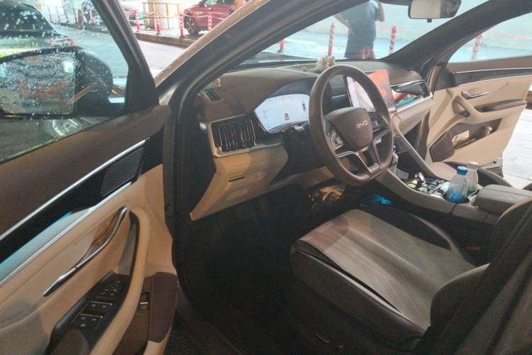 Used BYD Song PLUS New Energy 2025 DM-i 112KM Prestige Model Driver Seat