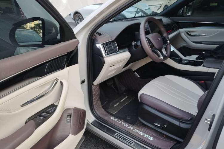Used BYD Song PLUS New Energy 2025 DM-i 112KM Prestige Model Driver Seat