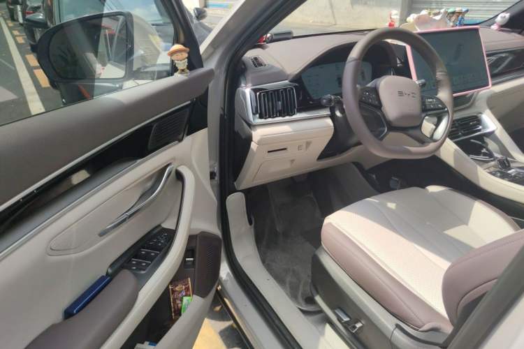 Used BYD Song PLUS New Energy 2025 DM-i Smart Drive 112KM Prestige Model Driver Seat