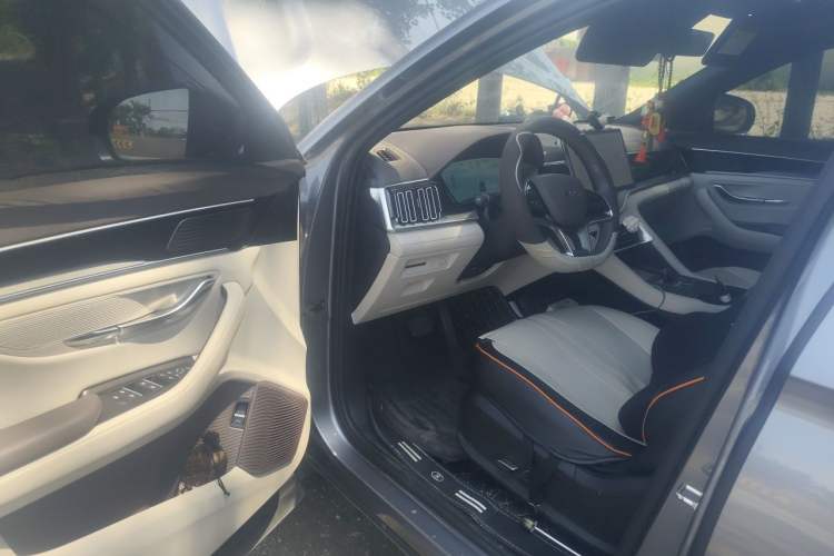 Used BYD Song PLUS New Energy 2025 DM-i 112KM Prestige Model Driver Seat