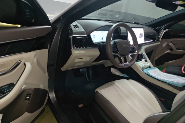 Used BYD Song PLUS New Energy 2025 DM-i 112KM Prestige Model Driver Seat