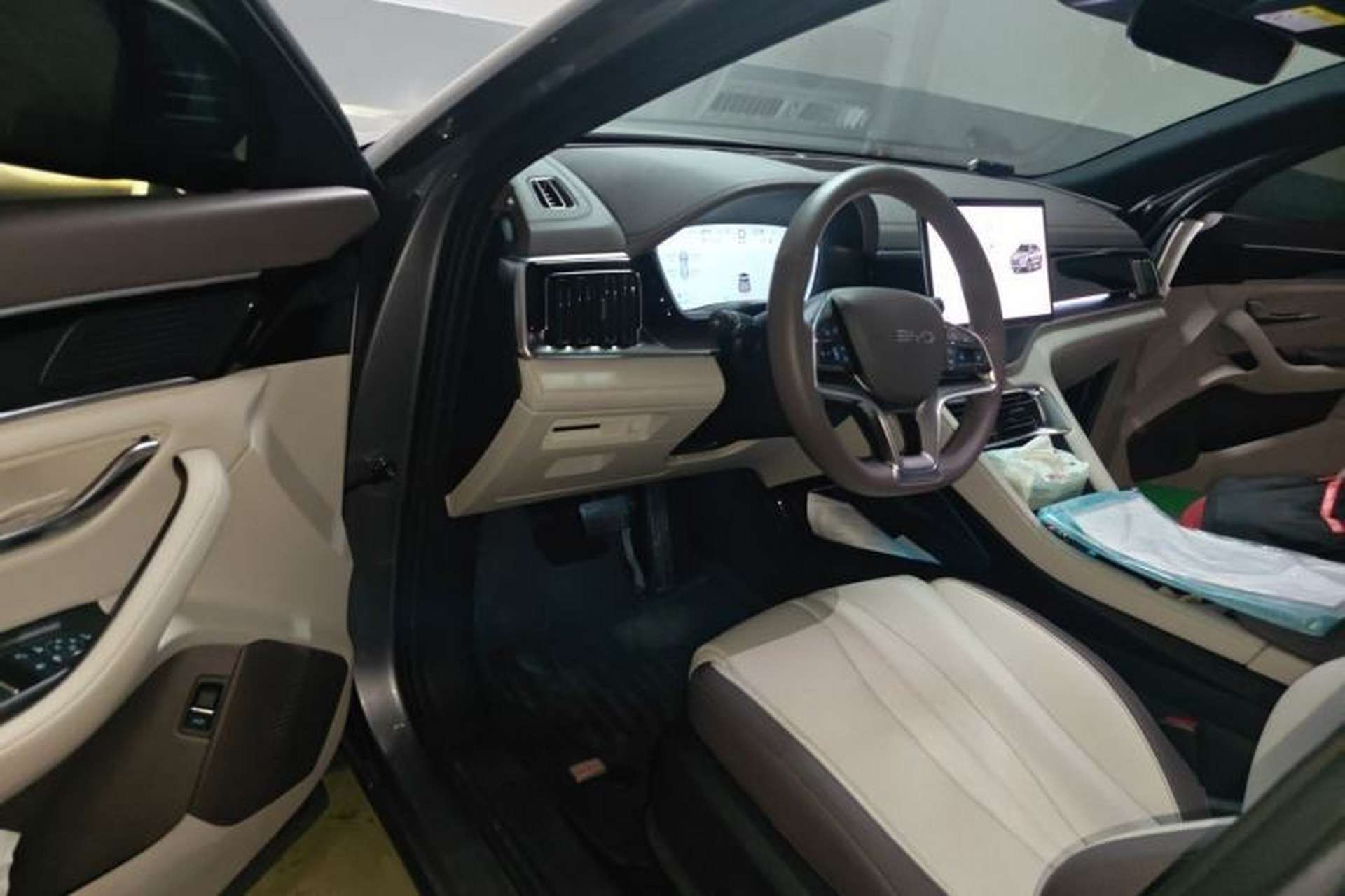 Used BYD Song PLUS New Energy 2025 DM-i 112KM Prestige Model Driver Seat