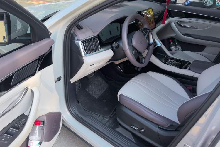 Used BYD Song PLUS New Energy 2025 EV Intelligent Driving Edition 520km Luxury Model Driver Seat