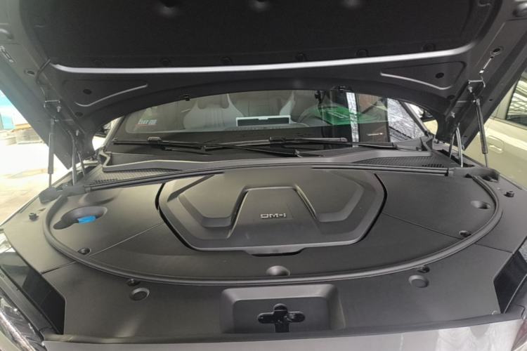 Used BYD Song PLUS New Energy 2025 DM-i 112KM Prestige Model Engine Bay