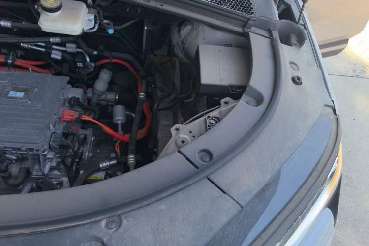 Used BYD Song PLUS New Energy 2025 EV Intelligent Driving Edition 520km Luxury Model Engine Bay Left