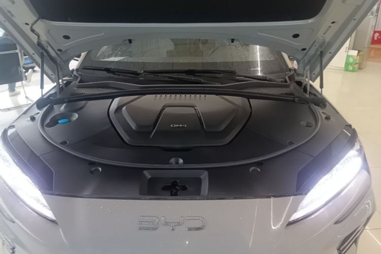 Used BYD Song PLUS New Energy 2025 DM-i 112KM Prestige Model Engine Bay