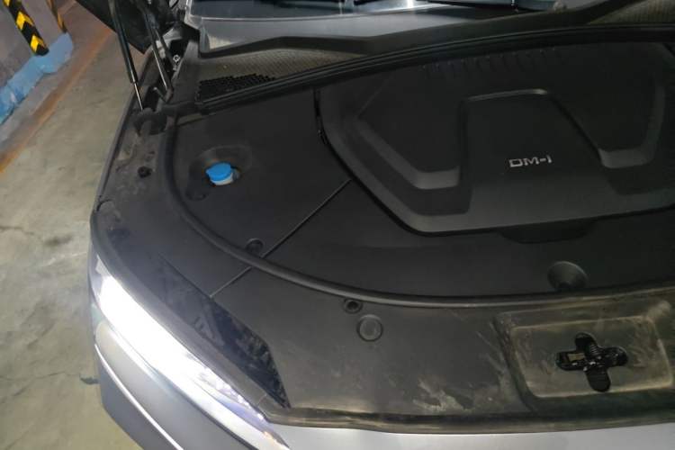 Used BYD Song PLUS New Energy 2025 DM-i 112KM Prestige Model Engine Bay Right