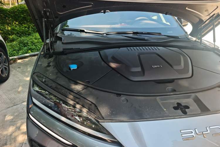 Used BYD Song PLUS New Energy 2025 DM-i 112KM Prestige Model Engine Bay Right