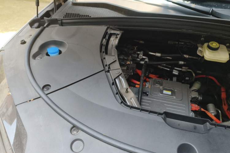 Used BYD Song PLUS New Energy 2025 EV 520km Luxury Version Engine Bay Right