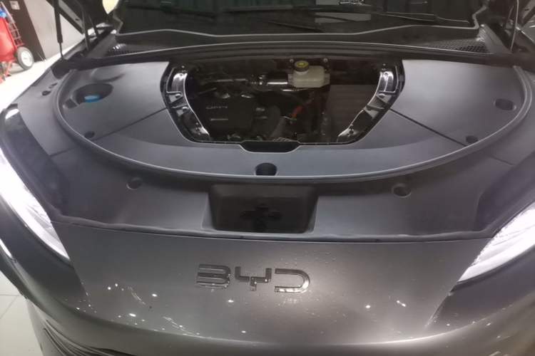 Used BYD Song PLUS New Energy 2025 DM-i 112KM Prestige Model Engine Bay