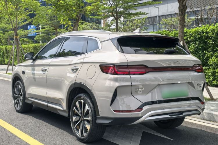 Used BYD Song PLUS New Energy 2025 DM-i Intelligent Driving 112KM Prestige Model Exterior 3