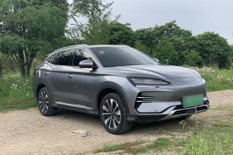 Used BYD Song PLUS New Energy 2025 EV 520km Premium Version Exterior 4