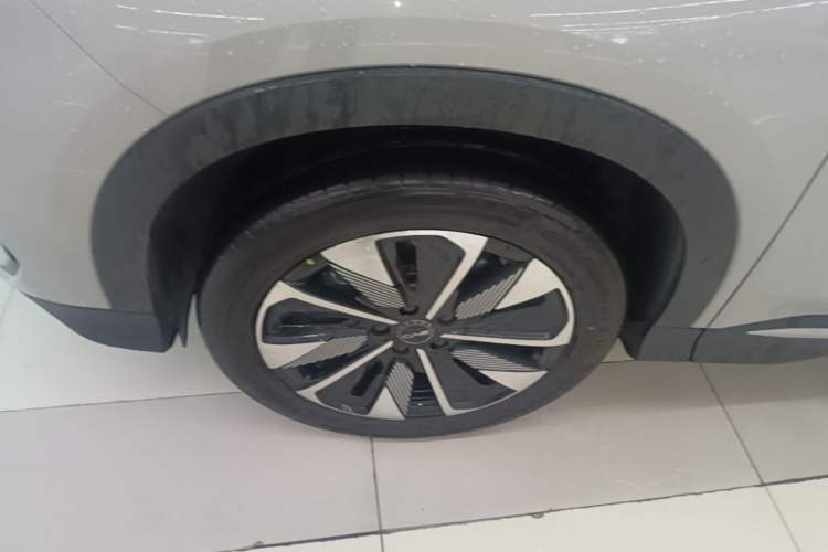 Used BYD Song PLUS New Energy 2025 DM-i 112KM Prestige Model Exterior 4