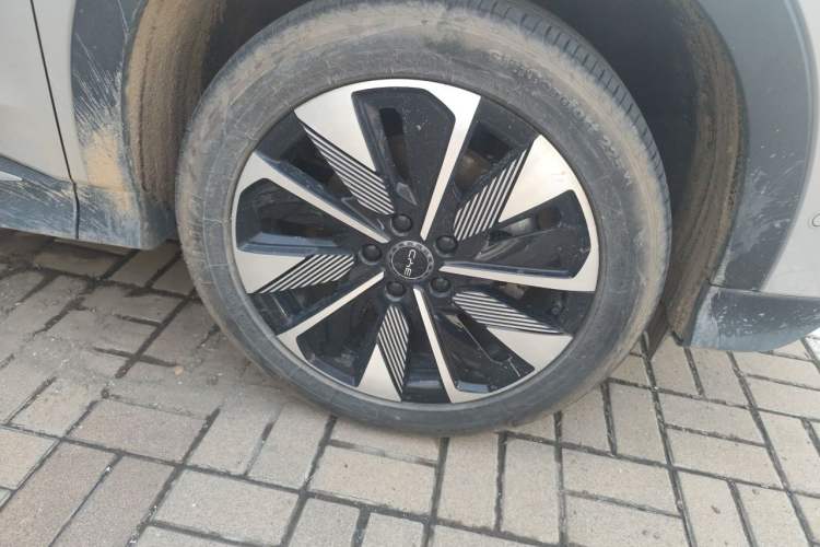 Used BYD Song PLUS New Energy 2025 EV Intelligent Driving Version 520km Premium Model Exterior 7
