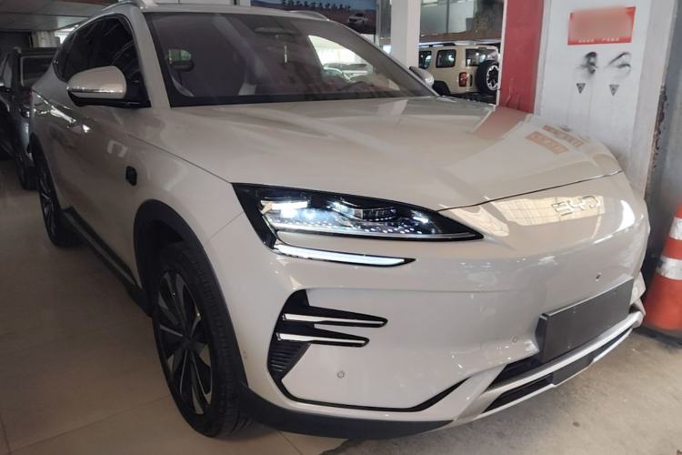 Used BYD Song PLUS New Energy 2025 EV Intelligent Driving Version 520km Premium Model Front Right 45 Deg