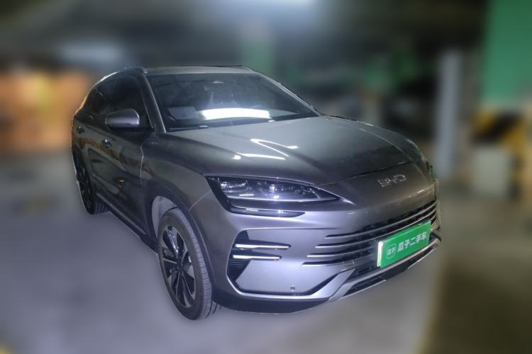 Used BYD Song PLUS New Energy 2025 DM-i 112KM Prestige Model Front Right 45 Deg