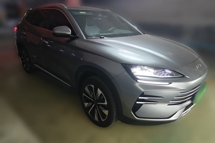 Used BYD Song PLUS New Energy 2025 DM-i 112KM Prestige Model Front Right 45 Deg