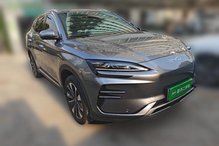 Used BYD Song PLUS New Energy 2025 EV 520km Luxury Version Front Right 45 Deg