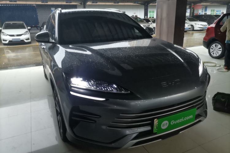Used BYD Song PLUS New Energy 2025 DM-i 112KM Prestige Model Front Right 45 Deg