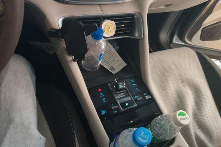 Used BYD Song PLUS New Energy 2025 DM-i 112KM Prestige Model Gear Lever