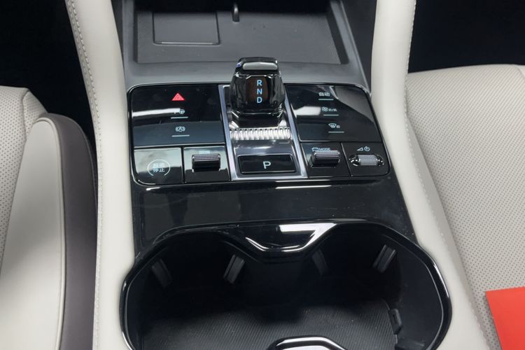 Used BYD Song PLUS New Energy 2025 EV Smart Drive Edition 605km Flagship Model Gear Lever