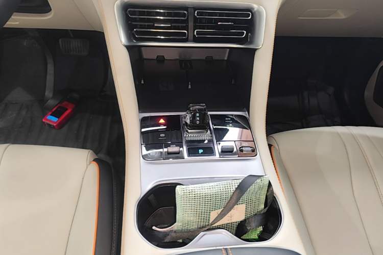 Used BYD Song PLUS New Energy 2025 EV Smart Drive Edition 605km Flagship Model Gear Lever