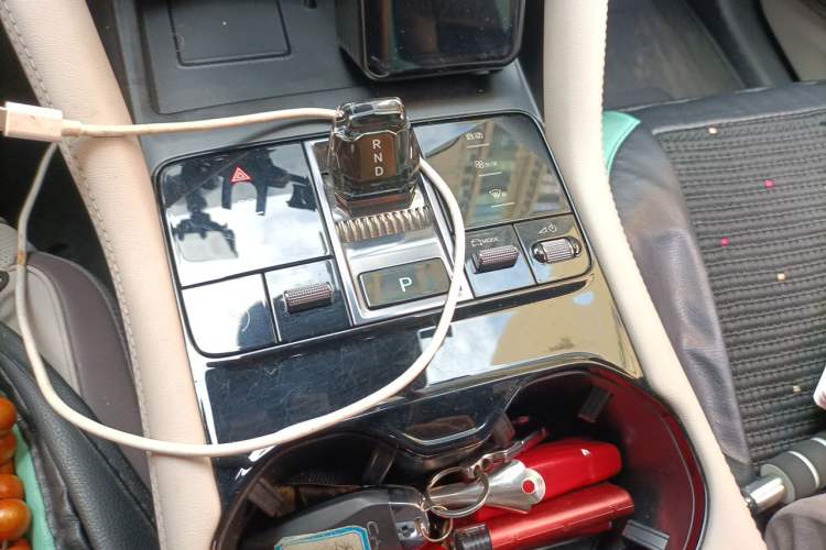 Used BYD Song PLUS New Energy 2025 EV 520km Premium Version Gear Lever