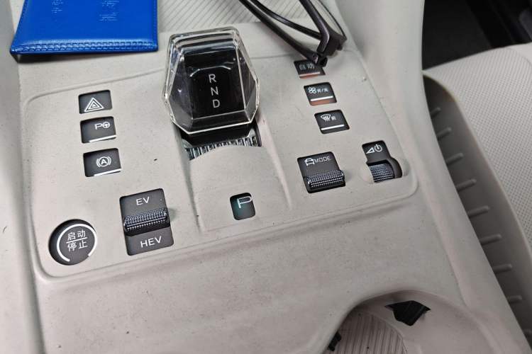 Used BYD Song PLUS New Energy 2025 DM-i 160KM Flagship PLUS Gear Lever