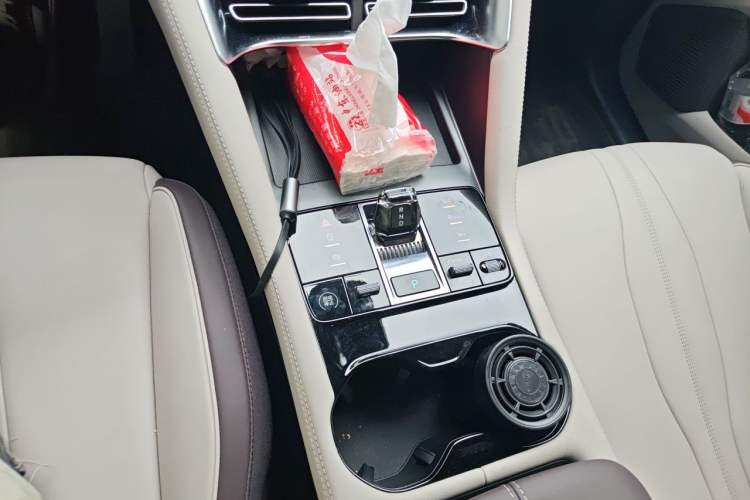 Used BYD Song PLUS New Energy 2025 DM-i 112KM Prestige Model Gear Lever