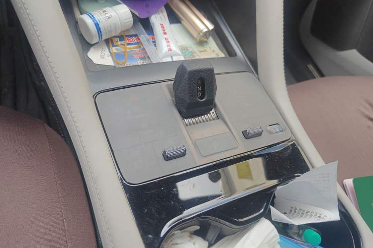 Used BYD Song PLUS New Energy 2025 EV 520km Luxury Version Gear Lever