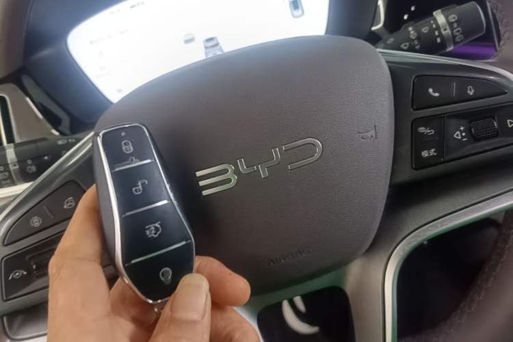 Used BYD Song PLUS New Energy 2025 DM-i 112KM Prestige Model Interior 1