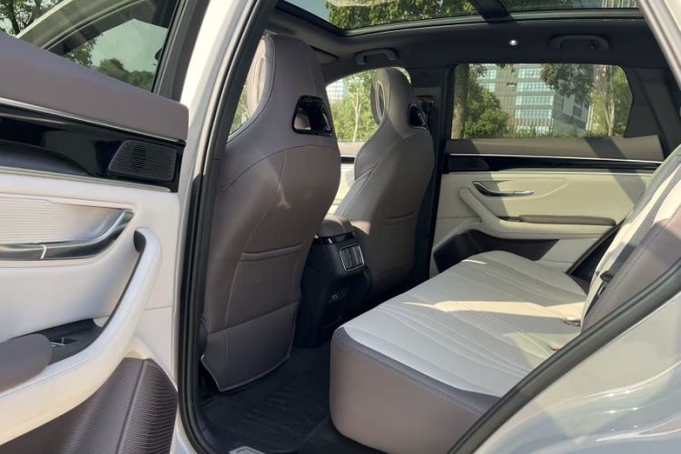 Used BYD Song PLUS New Energy 2025 EV Smart Drive Edition 605km Flagship Model Interior 2