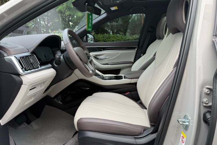 Used BYD Song PLUS New Energy 2025 DM-i 160KM Flagship Model Interior 2