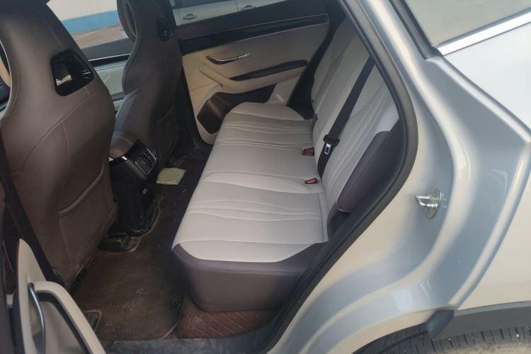 Used BYD Song PLUS New Energy 2025 EV Intelligent Driving Version 520km Premium Model Interior 4