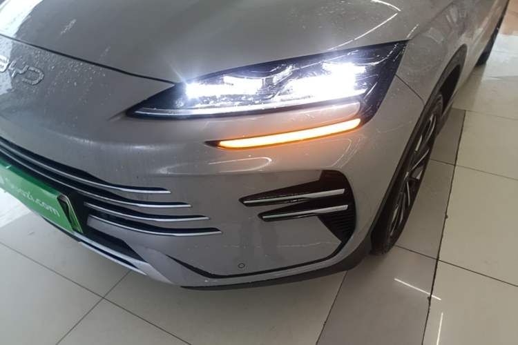 Used BYD Song PLUS New Energy 2025 DM-i 112KM Prestige Model Left Front Headlight