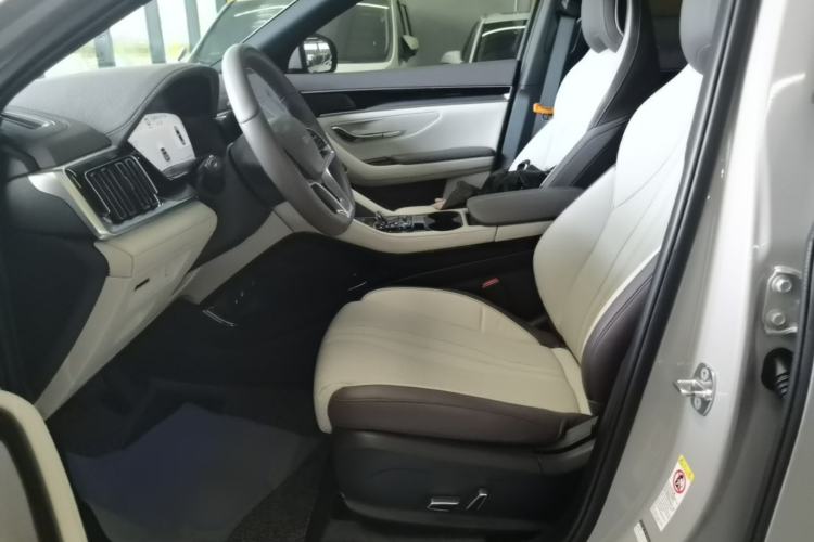 Used BYD Song PLUS New Energy 2025 EV 520km Premium Version Left Front Seat