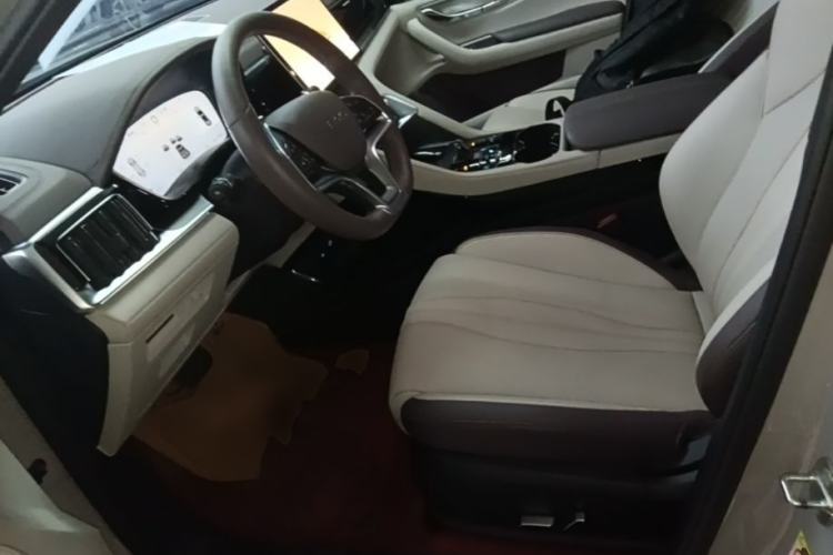 Used BYD Song PLUS New Energy 2025 DM-i 112KM Prestige Model Left Front Seat