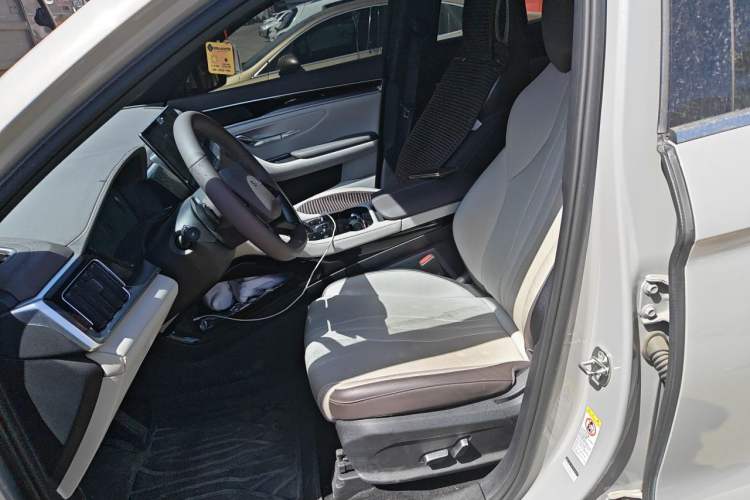 Used BYD Song PLUS New Energy 2025 EV 520km Premium Version Left Front Seat