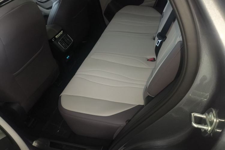 Used BYD Song PLUS New Energy 2025 DM-i 112KM Prestige Model Left Rear Seat