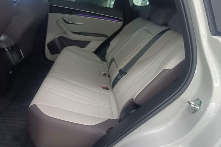 Used BYD Song PLUS New Energy 2025 DM-i 112KM Prestige Model Left Rear Seat