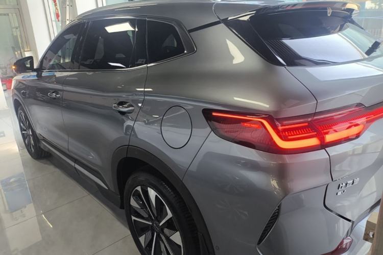 Used BYD Song PLUS New Energy 2025 EV Intelligent Driving Edition 520km Luxury Model Rear Left 45 Deg