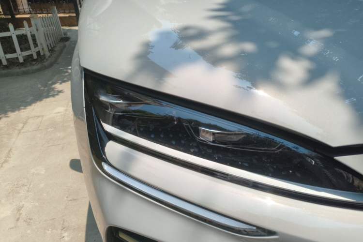 Used BYD Song PLUS New Energy 2025 EV 520km Luxury Version Right Front Headlight