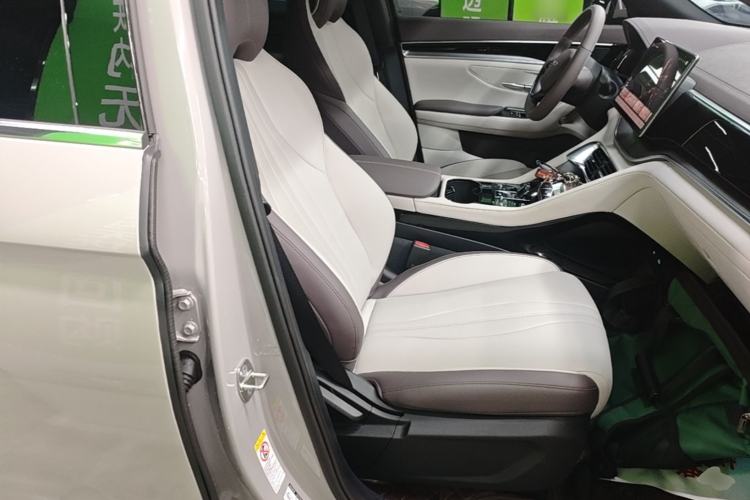 Used BYD Song PLUS New Energy 2025 EV Intelligent Driving Edition 520km Luxury Model Right Front Seat