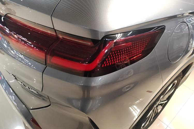 Used BYD Song PLUS New Energy 2025 EV 520km Luxury Version Right Rear Taillight