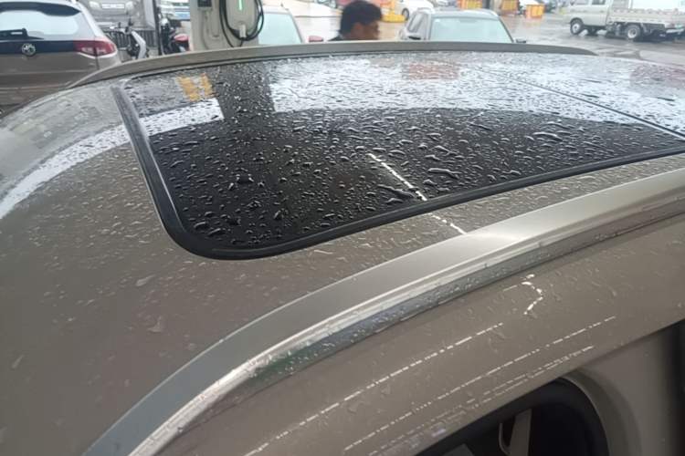 Used BYD Song PLUS New Energy 2025 DM-i 112KM Prestige Model Roof