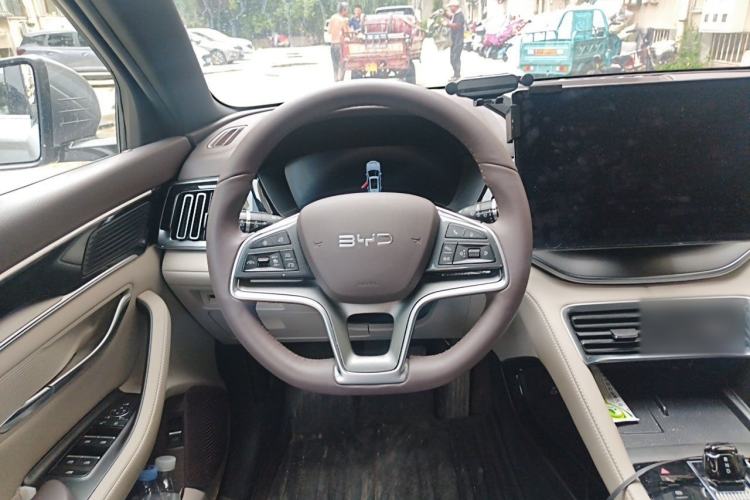 Used BYD Song PLUS New Energy 2025 DM-i 160KM Flagship Model Steering Wheel