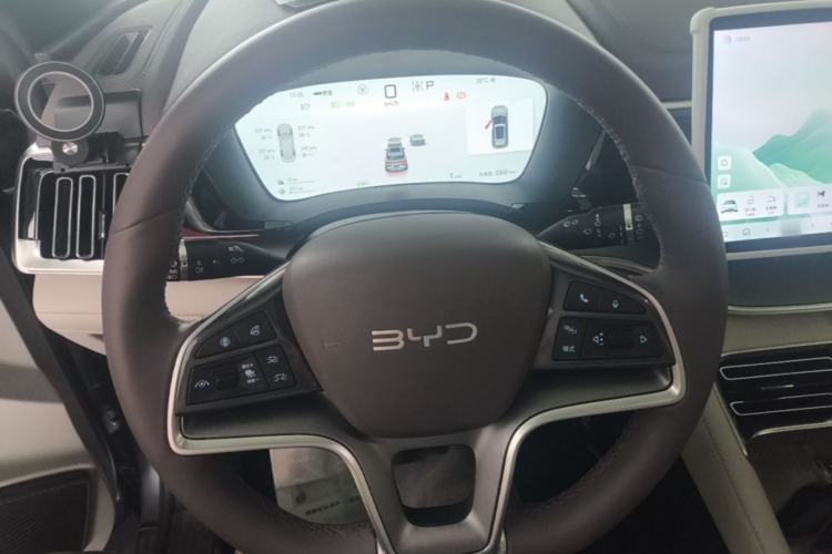 Used BYD Song PLUS New Energy 2025 DM-i 112KM Prestige Model Steering Wheel