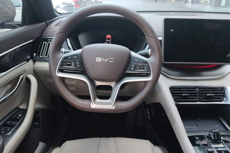 Used BYD Song PLUS New Energy 2025 DM-i 112KM Prestige Model Steering Wheel