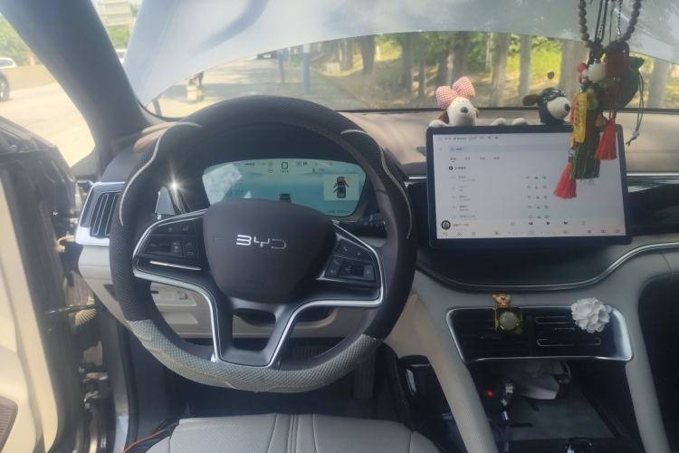 Used BYD Song PLUS New Energy 2025 DM-i 112KM Prestige Model Steering Wheel